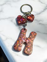 ميداليات الحروف حجم كبير ( غليتر)