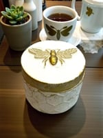 علبه ( عش النحل )