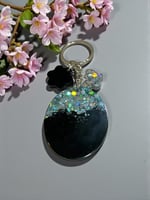 ميداليات ريزن بالاسم ( اشكال متنوعه)