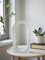 حامل زهور متعدد الأشكال