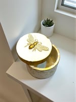 علبه ( عش النحل )