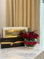 صندوق شوكولاتة سيغنتشر من بستاني | فازة جوري أحمر