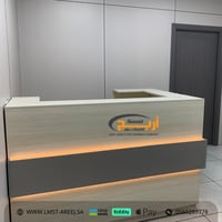 طاولة كاشير زاويه