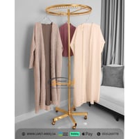 استاند ذهبي دوار حلق \\