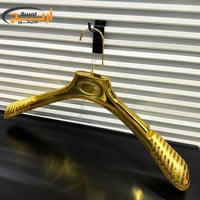 12 حبة علاق كتف لون ذهبي