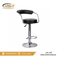 كرسي متحرك جلد لون اسود