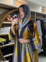 عباية اصايل بقماش حرير مرسوم ذهبي