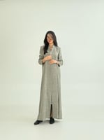 عباية ميرنا بقماش كريب مغربي رمادي فاتح 4