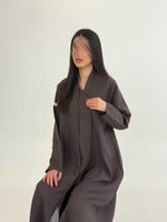 عباية سموه بقماش كريب باربي رمادي