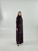 بليزر | عباية خزامى بقماش كريب باربي بتطريز بنفسجي