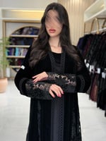 عباية هدايه بقماش مخمل كوري تدخيلات دانتل ملكي