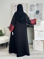 عباية جيان | اسود تدخيلات مقلم وعنابي