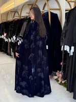 عباية هوازن بقماش مخمل كوري كحلي طباعه رمادي ( الط...