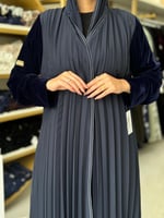 عباية ديلارا كريب الاناقة مع مخمل كحلي (2)