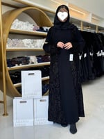 تشكيلة شتاء 2025 - عباية مادلين كريب الابداع مع مخ...