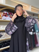 عباية سالي بقماش كريب ملكي تدخيلات شيفون مكسر 3