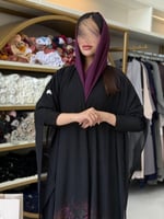 عباية لانا بقماش بلاك بيري مع شيفون برسم بنفسجي