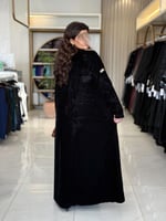 بليزر | عباية سراب بقماش مخمل كوري بتطريز فريد