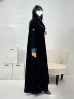 عباية الجازي بقماش ملكي تدخيلات كشميري تركواز