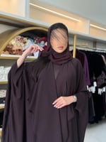 عباية زمرده بشت بقماش كريب احساس ناعم عنابي