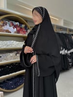 عباية نتالي بقماش انترنت تطريز ناعم ابيض