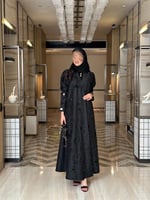 عباية ثريا بقماش تفته مخرم مع شك