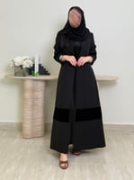 بليزر | عباية عقيق بقماش كريب الاناقه بلميات مخمل