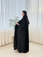 عباية دليل بقماش مخمل كوري مع دانتل