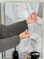 عباية لامينا ا كريب إحساس مزين بكسرات وربطه زيتي