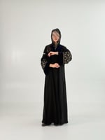 عباية اماني بقماش كريب الاناقه تدخيلات مخمل كحلي