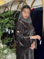 عباية ريمان بقماش مخمل برسم رمادي