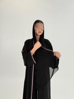 عباية امثال بقماش انترنت بتطريز وردي