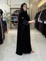 عباية لوسي بقماش مخمل كوري بتطريز رمادي