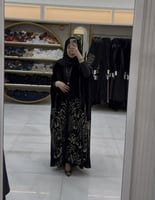 عباية الترف بقماش شيفون مخمل مبطن برسم انيق 2