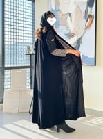 تشكيلة شتاء 2024 - عباية اكتمال مخمل تدخيلات دانتل...