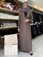 عباية ريوف بليزر بقماش ميرال مقلم بيج