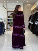 عباية إشراق بقماش مخمل كوري باتطريز بنفسجي