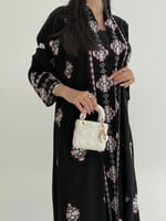 عباية فيونا بقماش كريب كوبرا مطرز