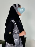 عباية يمنى | بقماش كريب المميز فضي