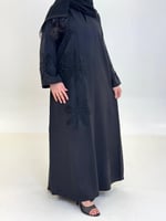 عباية عهود بقماش كريب باربي بشك