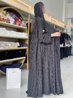 عباية ودق بقماش حرير كوري خطوط متشابكه