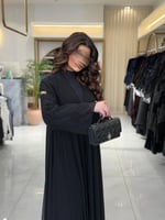 عباية سولي بقماش شيفون بتطريز ورود بفصوص