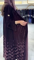 عباية ماليا بقماش مخمل كوري بكسرات 3D برغندي