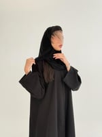 عباية وديم بقماش كريب الاناقة بتحديد قيطان اسود