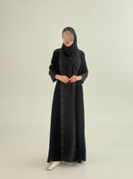 عباية عايدة بقماش مخمل كوري تدخيلات كريب الاناقه ب...