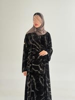 عباية رفاء بقماش مخمل مكسر برسم بيج