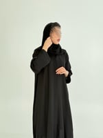 عبايه علا بقماش انترنت تطريز ورود اسود