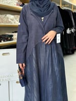 عباية دانيا بقماش شامواه مع شامواه برسم كحلي