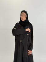 عباية سيلا بقماش كريب باربي مزين بازره