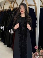 بليزر | عباية ميرلا بقماش كريب باربي تدخيلات مخمل...